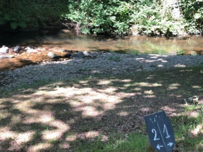 Riverside pitch (electricity included)