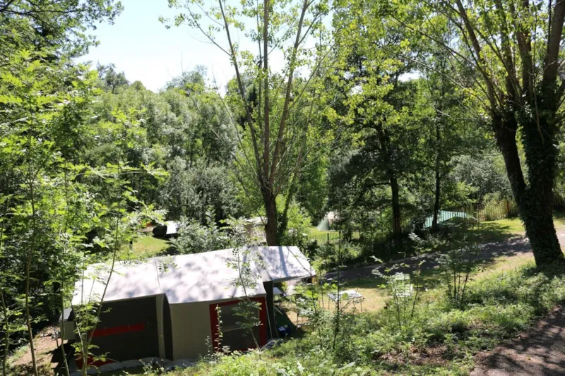 Emplacement Grand Espace  (Electricité 16A Incluse)