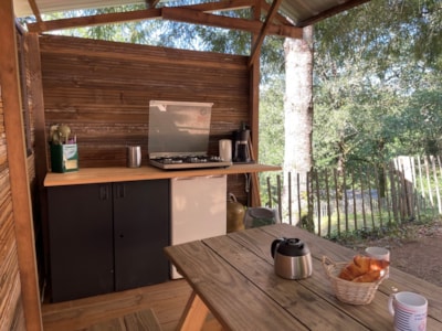 Glamping tent without bathroom