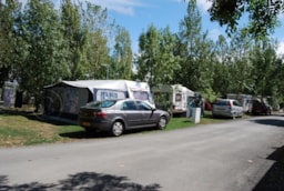 Camping Les Mizottes - image n°5 - Roulottes
