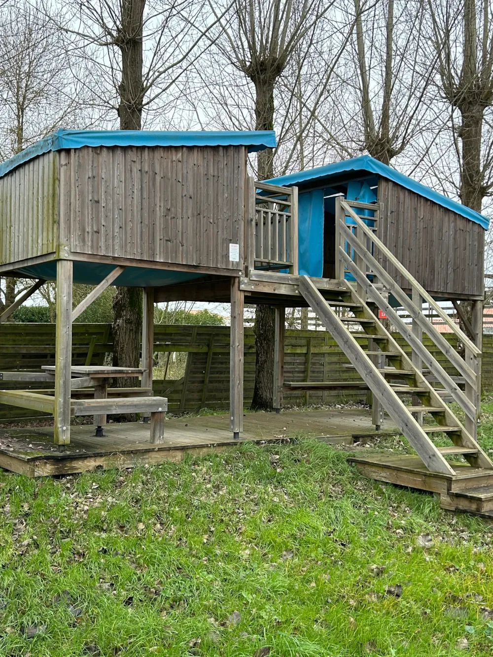 Location - Cabane Pilotis - Camping Les Mizottes