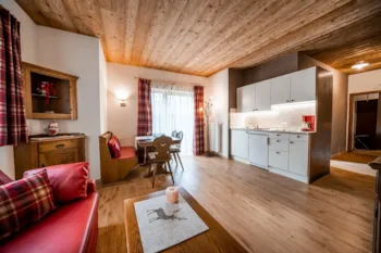 Mietunterkunft - Ferienwohnungen B (48 M² - App. Mit Doppelbett Und Schlafsofa) - Camping Seiser Alm