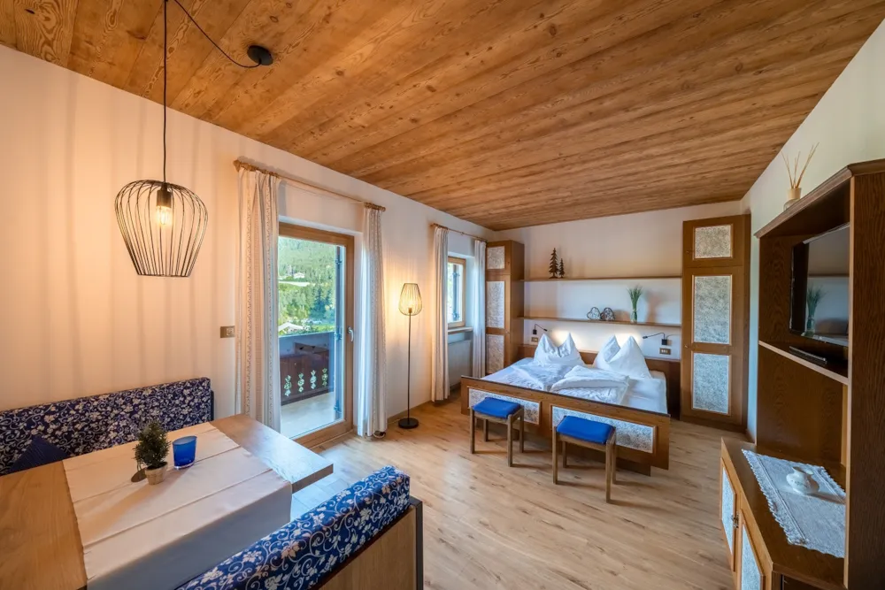 Mietunterkunft - Ferienwohnungen C (27 M² - Einzimmer App. Mit Doppelbett) - Camping Seiser Alm