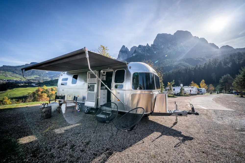 Comfort Pitch C Panoramic (80-90 m²) caravan or camping-car - not for tent