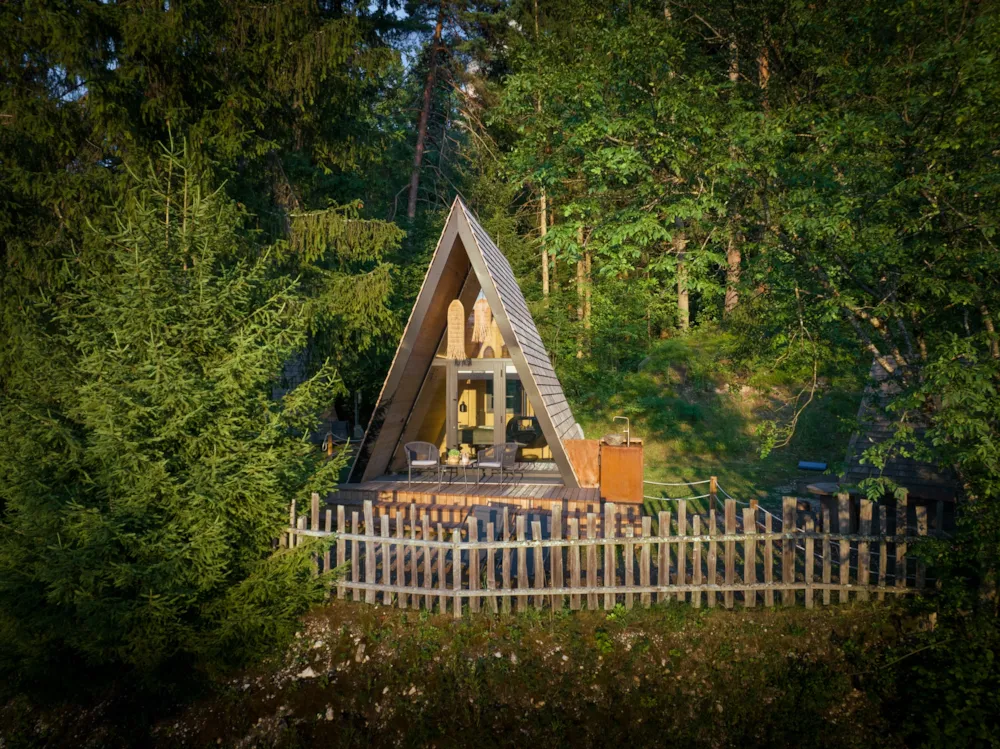 Mietunterkunft - Forest Tent (16M² - Französiches Bett 160X200cm Ohne Bettwäsche) - Camping Seiser Alm