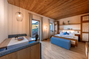 Mietunterkunft - Ferienwohnungen C (27 M² - Einzimmer App. Mit Doppelbett) - Camping Seiser Alm