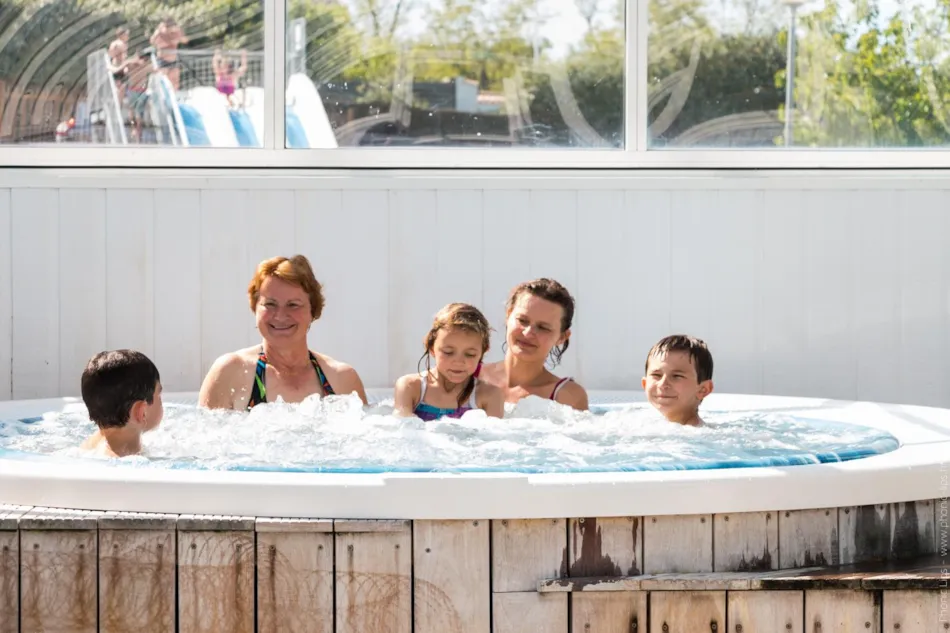 Camping Eden Villages Le Caravan'Ile