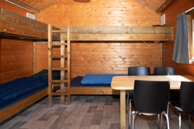 Wooden hut (without toilet blocks)