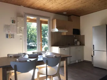Mietunterkunft - Chalet Pmr (Person Mit Eingeschrankter Mobilitat) Superior 39M² - 2 Zimmer / Überdachte Terrasse - Les Chalets de la Vingeanne