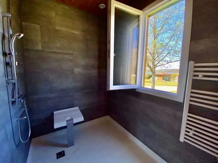 Chalet Pmr  (Personne A Mobilite Reduite) Supérieur 39M²-2 Chambres/Terrasse Couverte 6 Pers