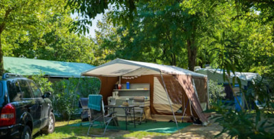 Pitch STANDARD S car + tent or caravan or camping-car + electricity 10A - 60m² — 1