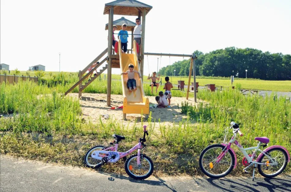 Camping & Gîtes PORT CARRERE