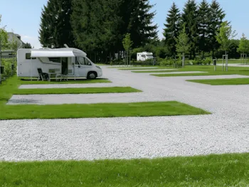 Kampeerplaats(en) - Camperplaats - Arden Parks Vielsalm