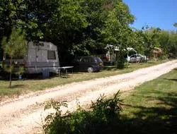 Stellplatz - Stellplatz Wohnwagen, Camping-Car - Camping de Bergougne