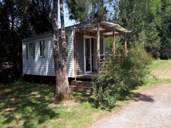 Mietunterkunft - Mobilheim Ridorev Panama, 2 Schlafzimmer, 26 M², Terrasse - Camping de Bergougne