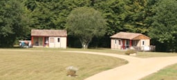 Location - Chalet 29M² - 2 Chambres / Terrasse Semi-Couverte 18M² - Domaine naturiste de Chaudeau