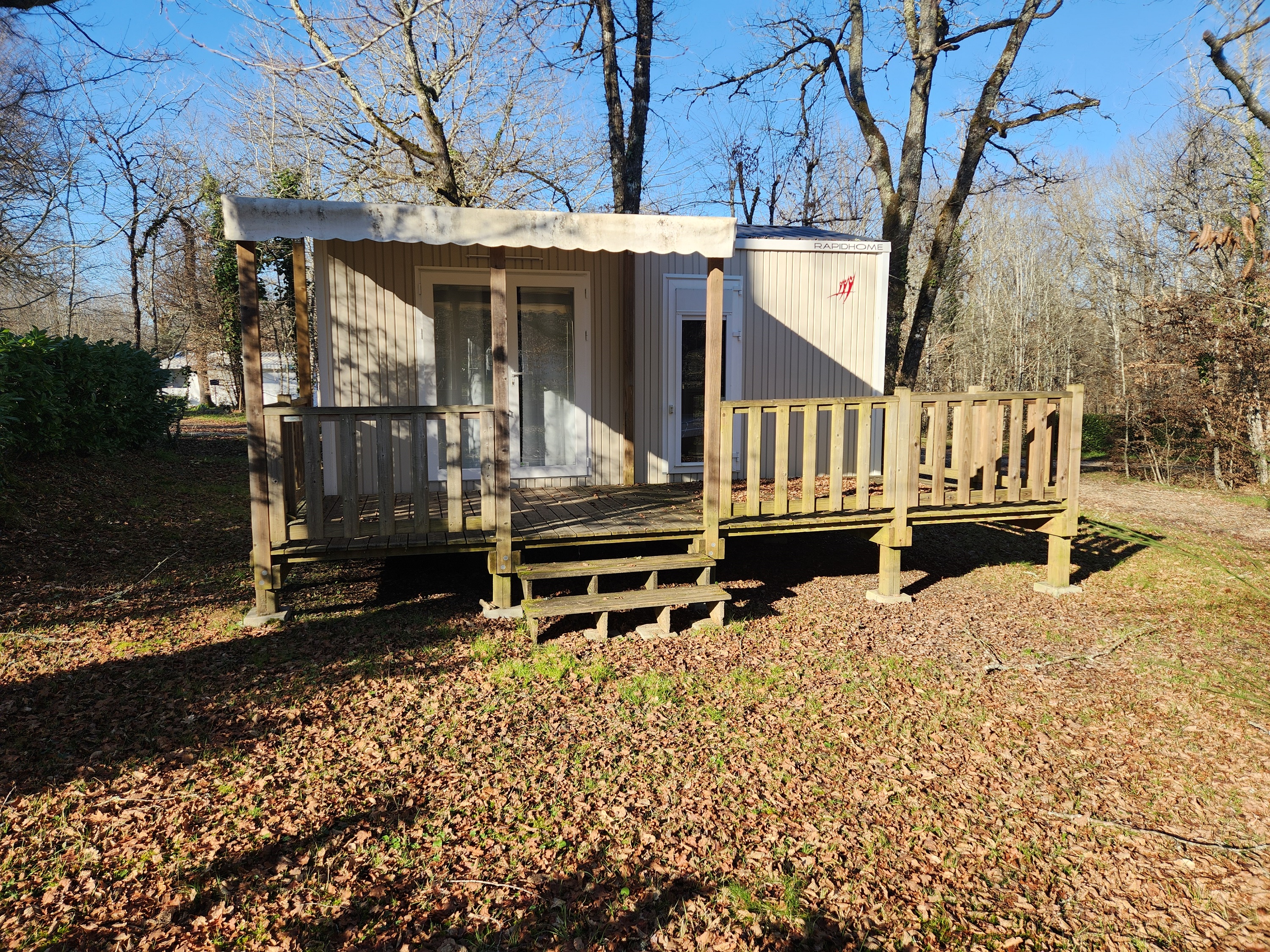 Accommodation - Mobile Home Lodge 22.2 M² - 1 Bedroom / Half-Covered Terrace 15 M² - Domaine naturiste de Chaudeau