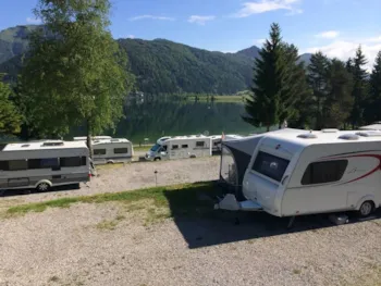 Stellplatz - Standardstellplatz Wohnwagen Bis 7 M Länge - Ferienpark Terrassencamping Süd-See