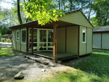 Mietunterkunft - Hütte - 27M² - 2 Schlafzimmer - Überdachte Terrasse - Camping Le Moulin de Mellet