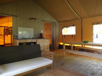 Ultra spacious Safari tent — 6