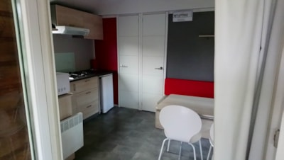 Bungalow — 3