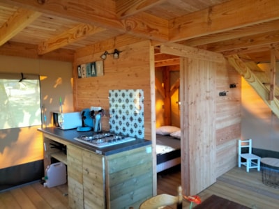 Lodge tent — 4