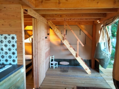 Lodge tent — 5