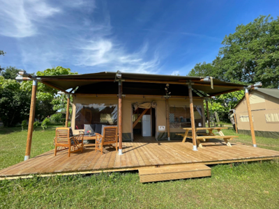 Lodge tent — 1