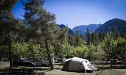 Kampeerplaats(en) - Basisprijs (1 Tent, Caravan Of Camper / 1 Auto) - Camping Le Fontarache