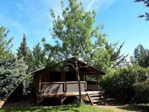 Locatif - Lodge KenyaUngewöhnliche Unterkunft - Camping La Magerie