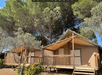 Mietunterkunft - Tente Lodge Safari - 26M² - Glamping - Campasun Camping International Aups