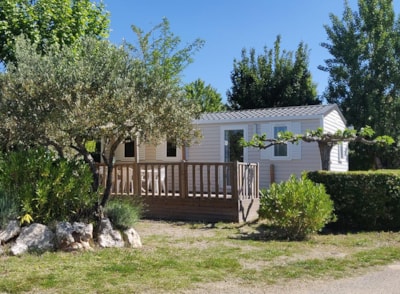 Mobile-home Aups - 28m² - 3 bedrooms + TV + A/C — 1