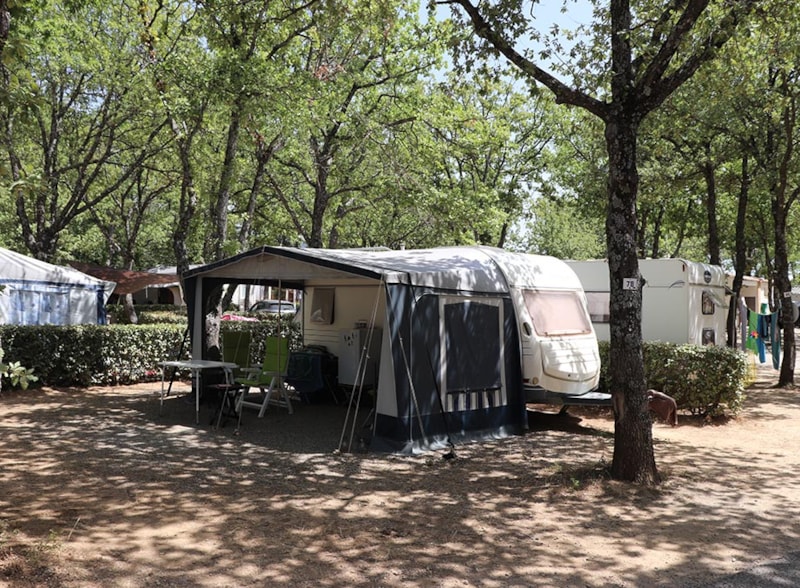 Sind Hunde auf Camping Campasun International d'Aups erlaubt? - Photo 3