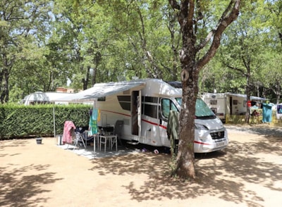 Comfort Package (1 tent, caravan or motor home / 1 car / electricity 16A) — 5