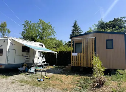 Emplacement Grand Confort Avec Sanitaire Individuel - 110M2