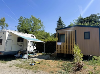 Comfortable pitch with individual sanitary facilities - 110m2