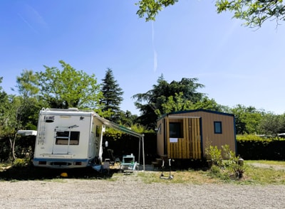 Comfortable pitch with individual sanitary facilities - 110m2