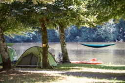 Kampeerplaats(en) - Pakket Standplaats Vue Dordogne - Sea Green - Camping le Gibanel