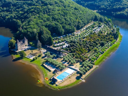 Foto #1 van Château du Gibanel – Sea Green by Sunêlia