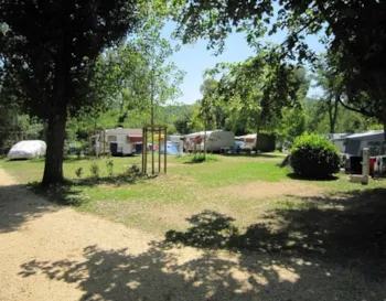 Stellplatz - Pauschale Grand Confort - Camping de L'Arche