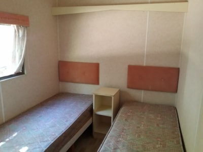 Mobile-home Brent - 2 bedrooms — 2
