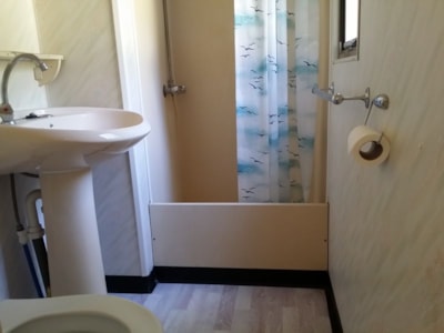Mobile-home Brent - 2 bedrooms — 3