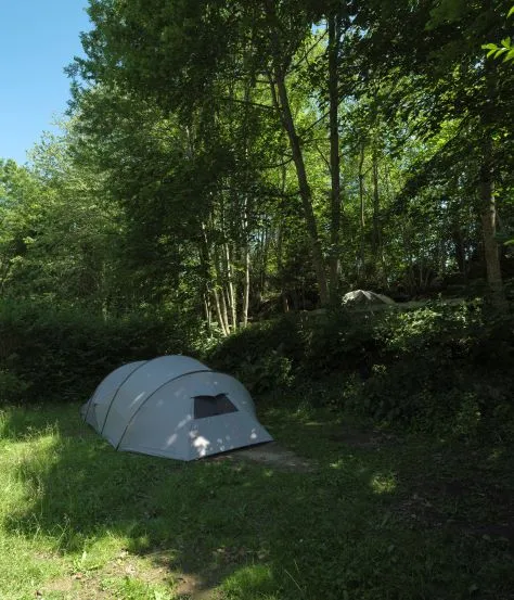 Emplacement Tente Et Caravane - Grand Confort - Eau Et Electricité Inclus