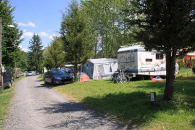 Pitch : car or motorbike + tent/caravan or camping-car