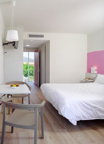 Double Room Kitchenette — 9