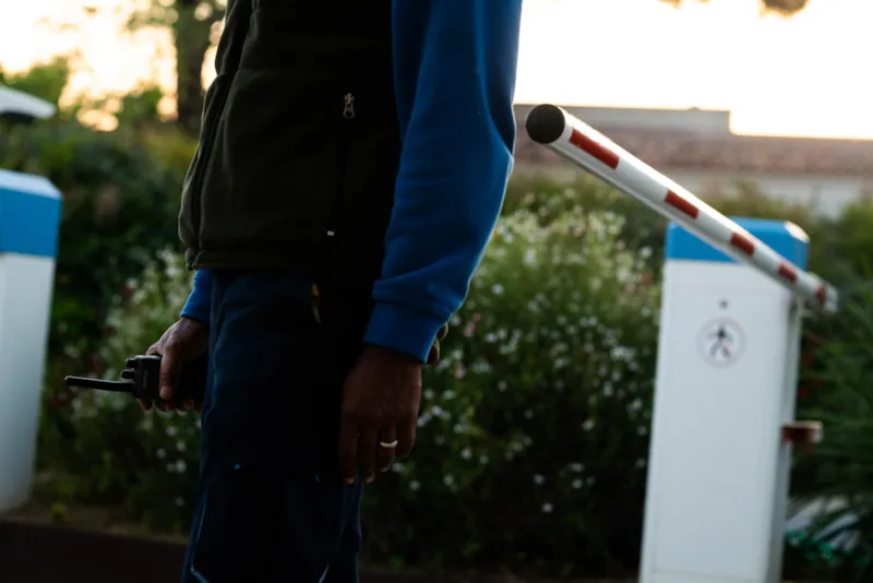 Emplacement + 1 Voiture + Tente, Caravane Ou Camping-Car + Électricité
