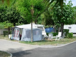 Établissement Camping La Rivière - Cagnes-Sur-Mer