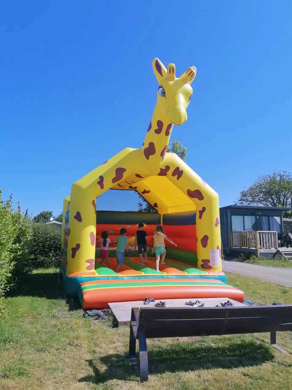 Camping La Corniche***