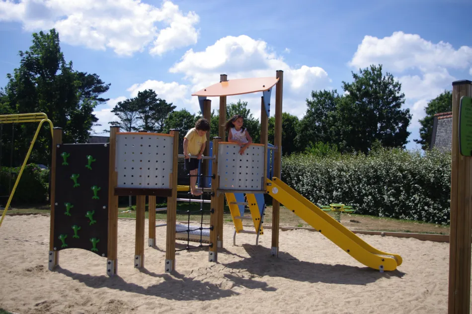 Camping La Corniche***