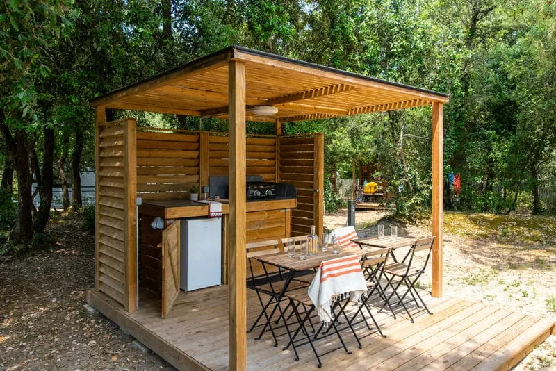 Emplacement Signature Avec Terrasse Équipée / M